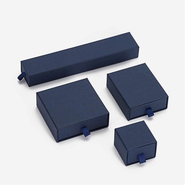 Necklace Boxes